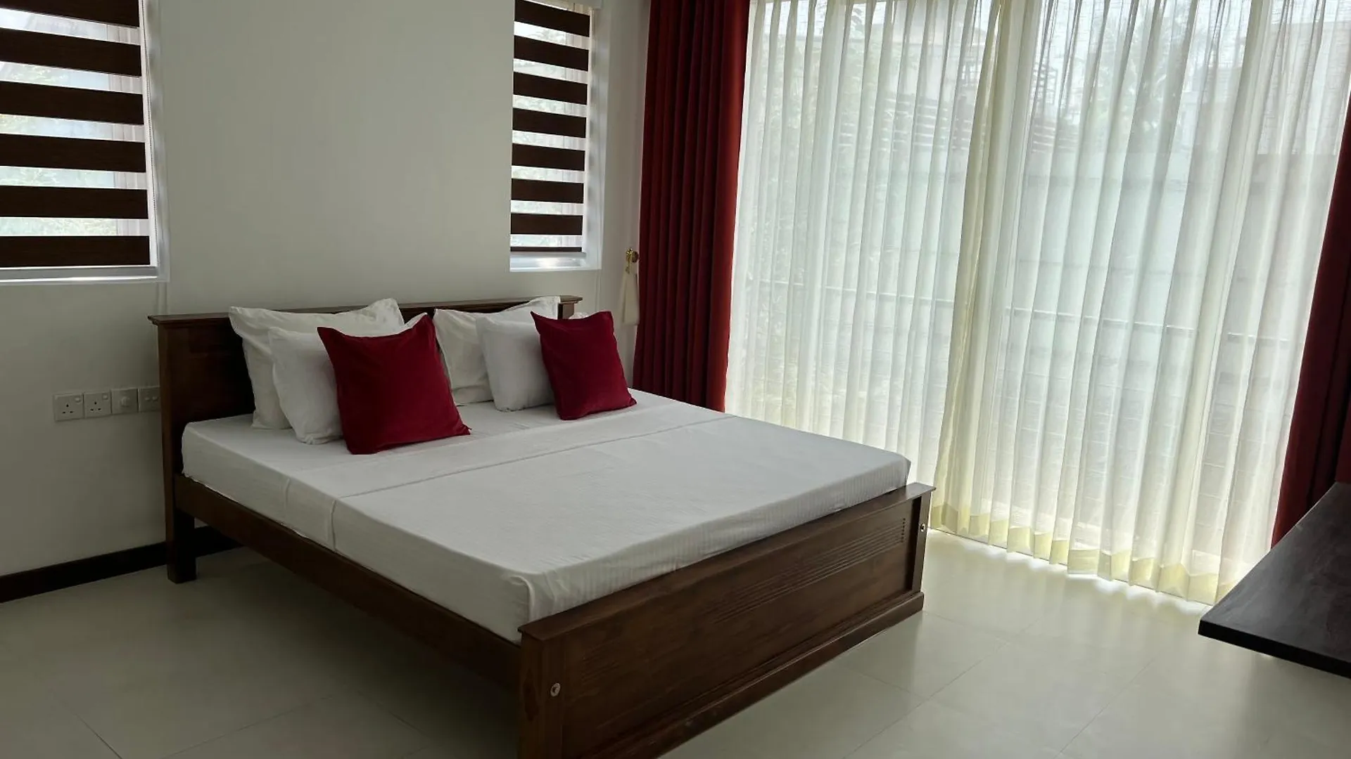 Nocleg ze śniadaniem Silina Airport Transit Hotel & Residence Katunayaka Sri Lanka