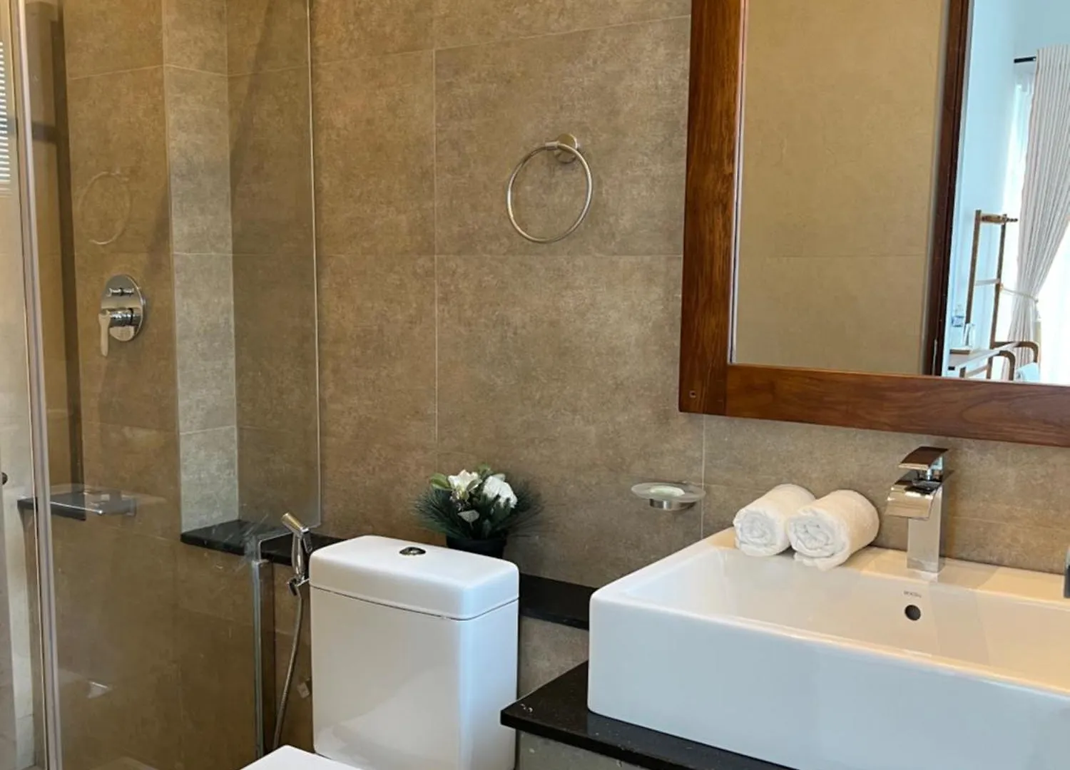 Silina Airport Residence & Transit Hotel 0*, Katunayaka